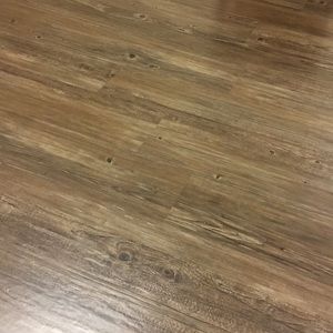 Meet your Posher, Lorie